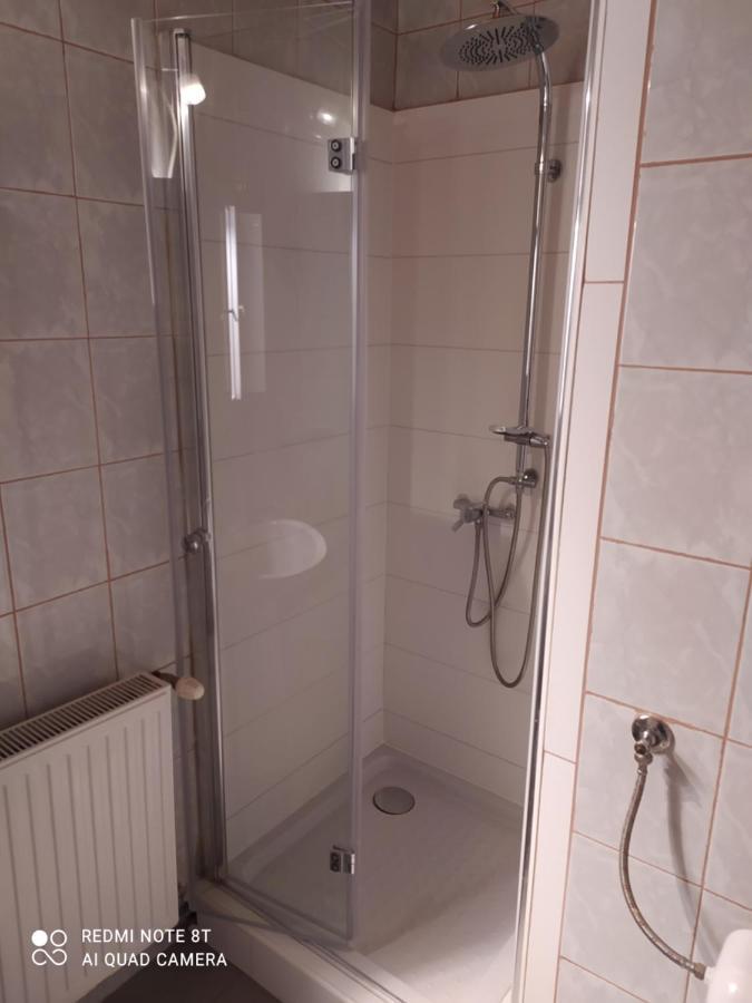Andras Nadfedeles Vendeghaz Hotel Tihany Bagian luar foto